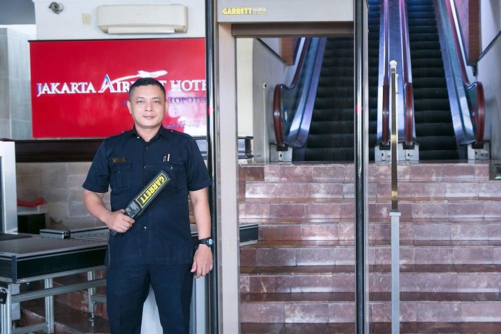 Jakarta Airport Hotel Тангеранг Экстерьер фото